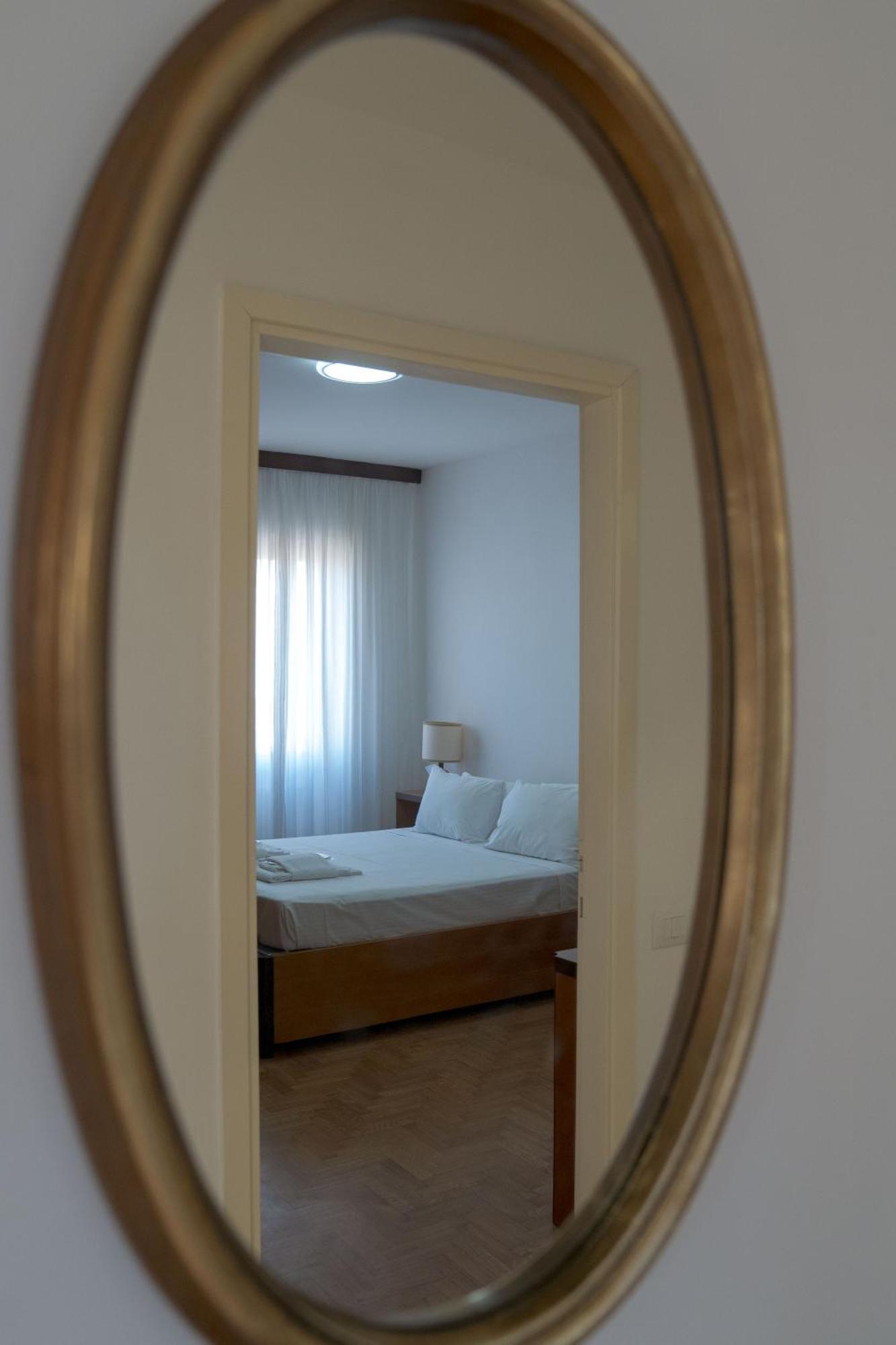 L'Arche Comfort&Relax - Old Style House Milano Esterno foto